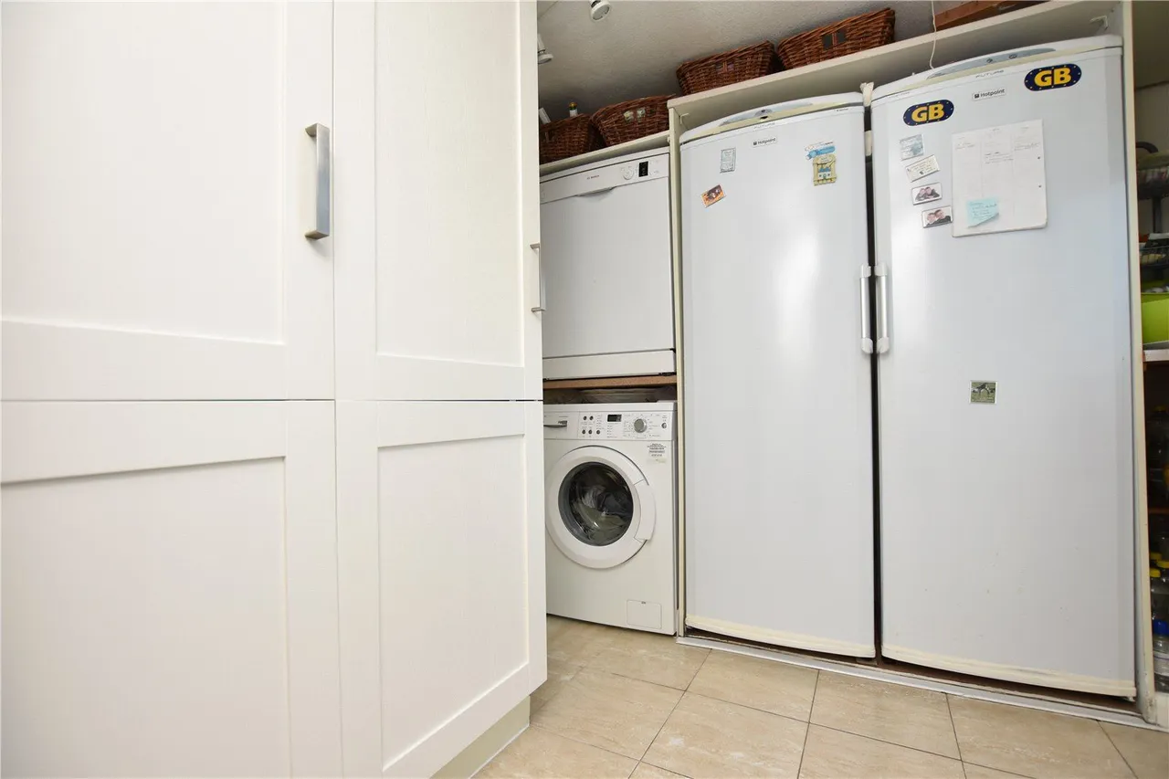 Baghill Road, Tingley, WF3, photo 17