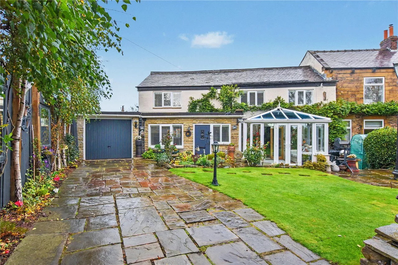 4 bed house for sale, Baghill Road, Tingley, WF3