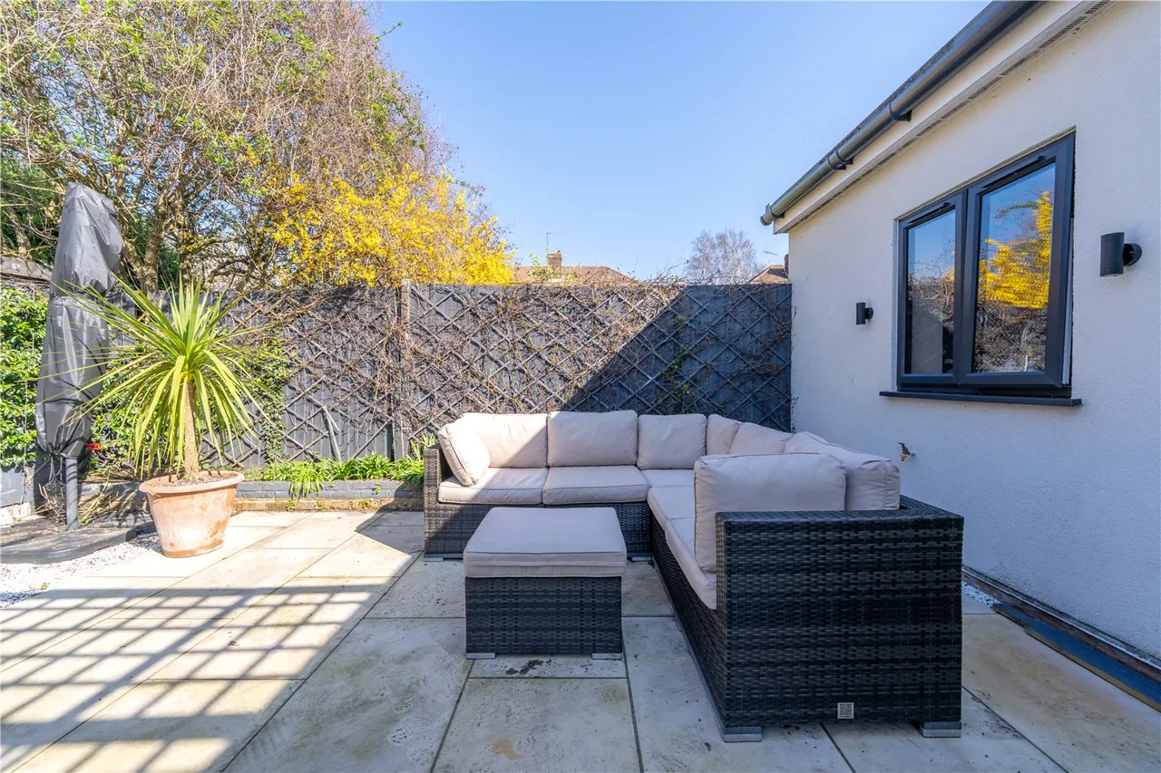 Pembridge Avenue, Twickenham, TW2 6AE, photo 19