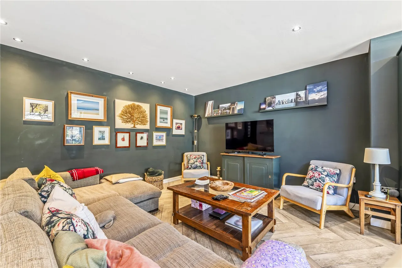 Pembridge Avenue, Twickenham, TW2 6AE, photo 9