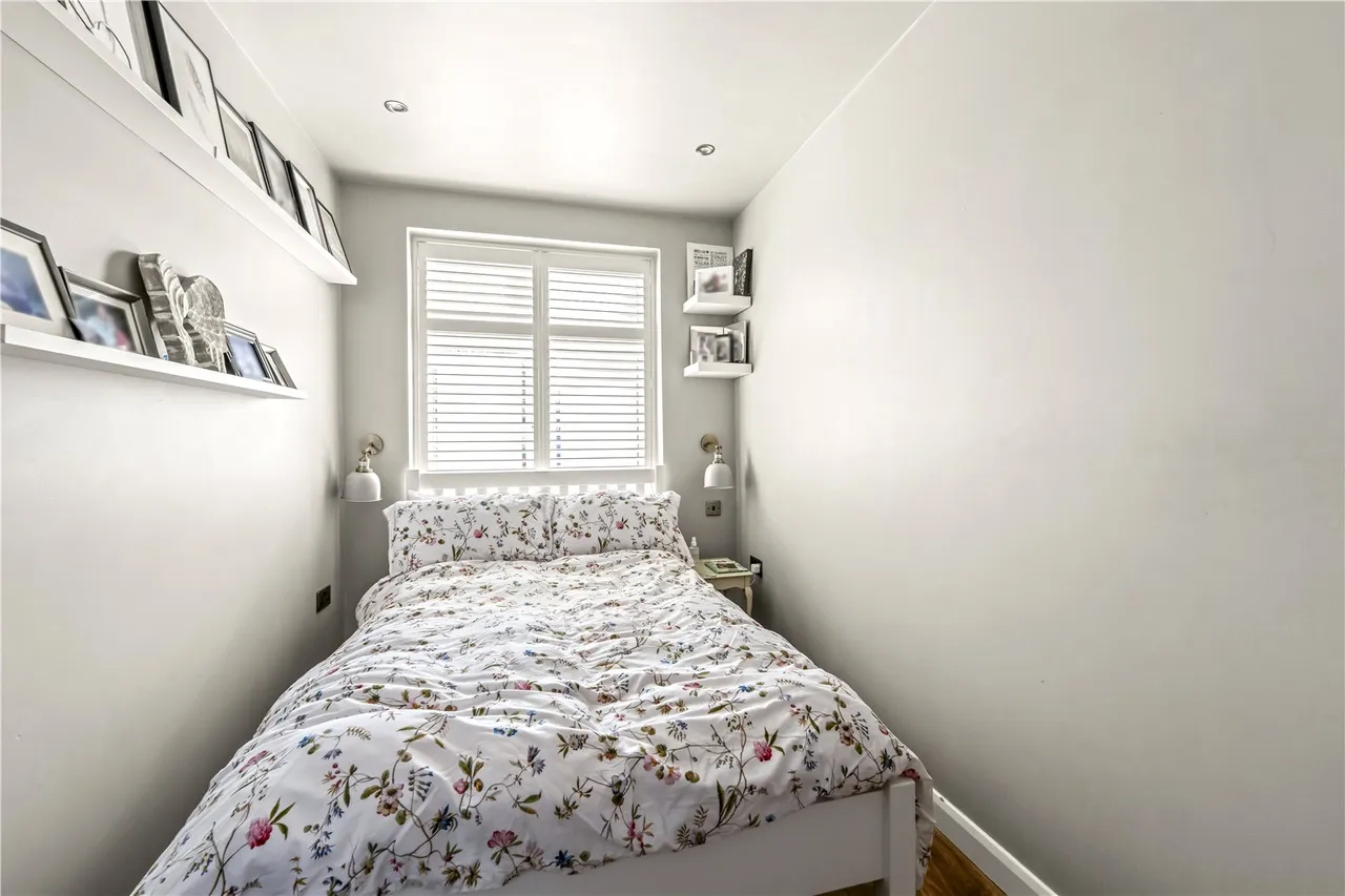 Pembridge Avenue, Twickenham, TW2 6AE, photo 17