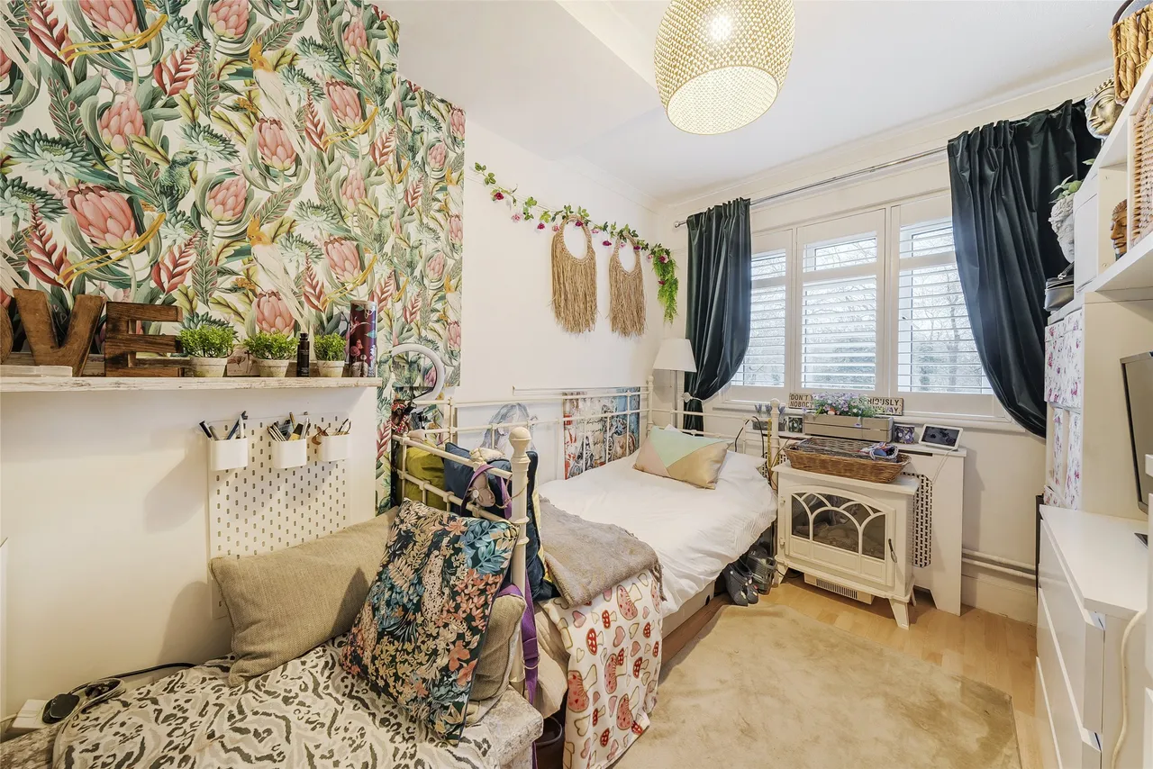 New Close, London, SW19 2SZ, photo 9