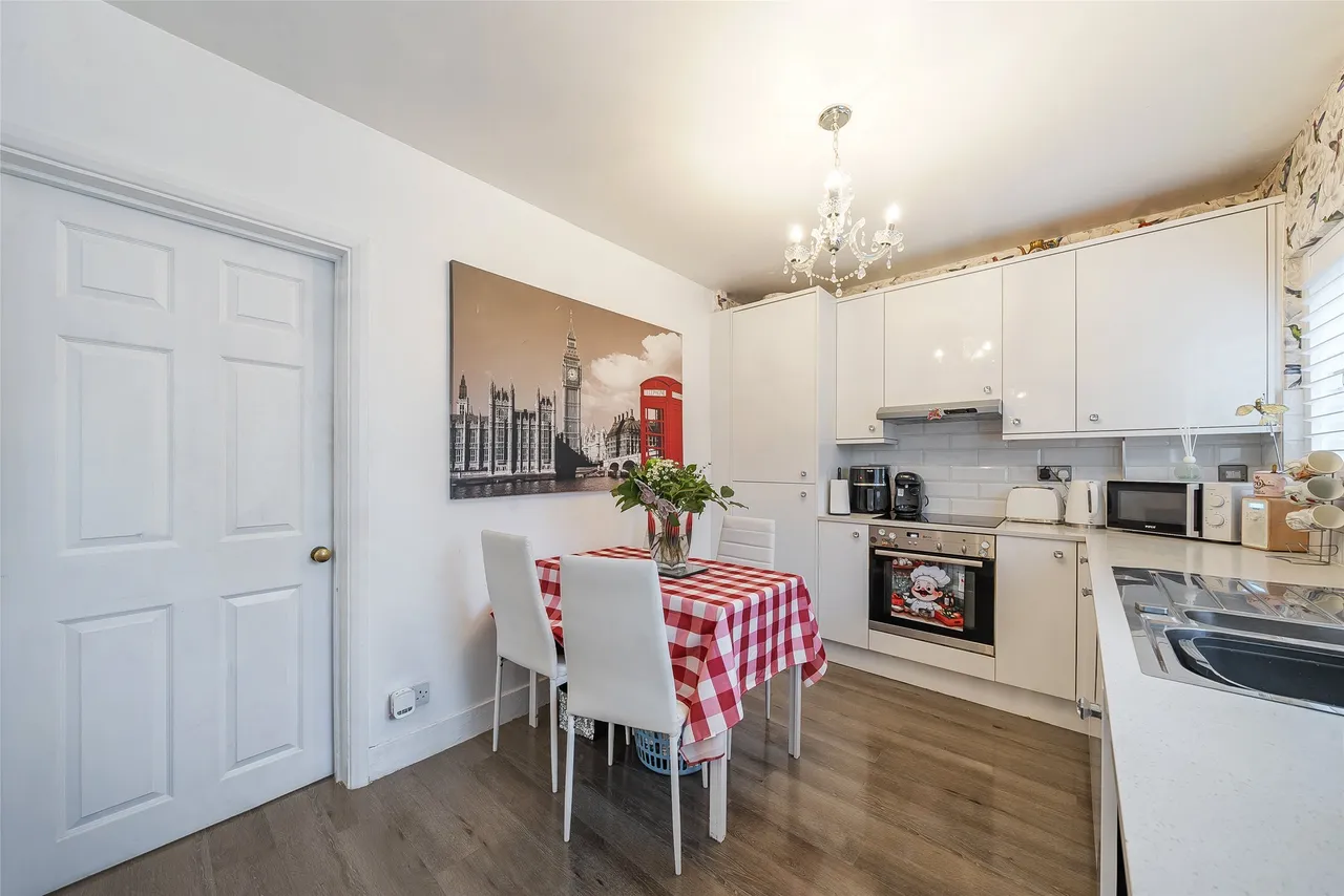 New Close, London, SW19 2SZ, photo 3
