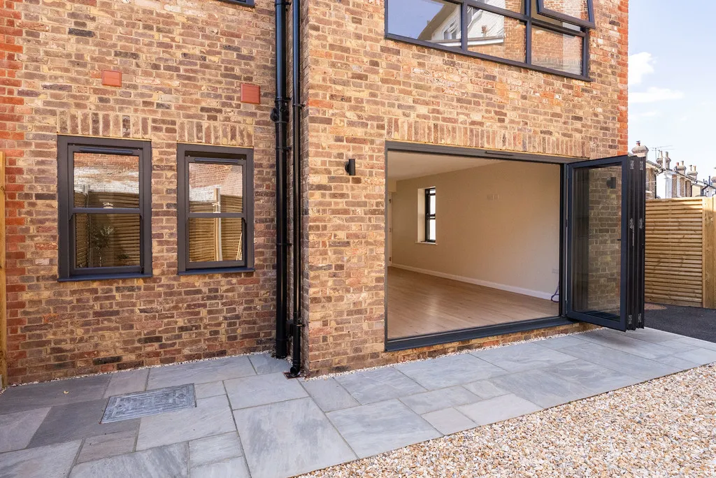Mount Street, Dorking, RH4, photo 4