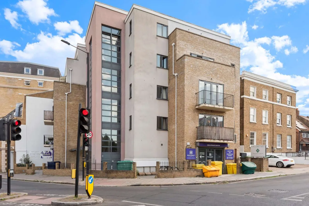 Clapham Park Road, London, SW4 7DE, photo 11