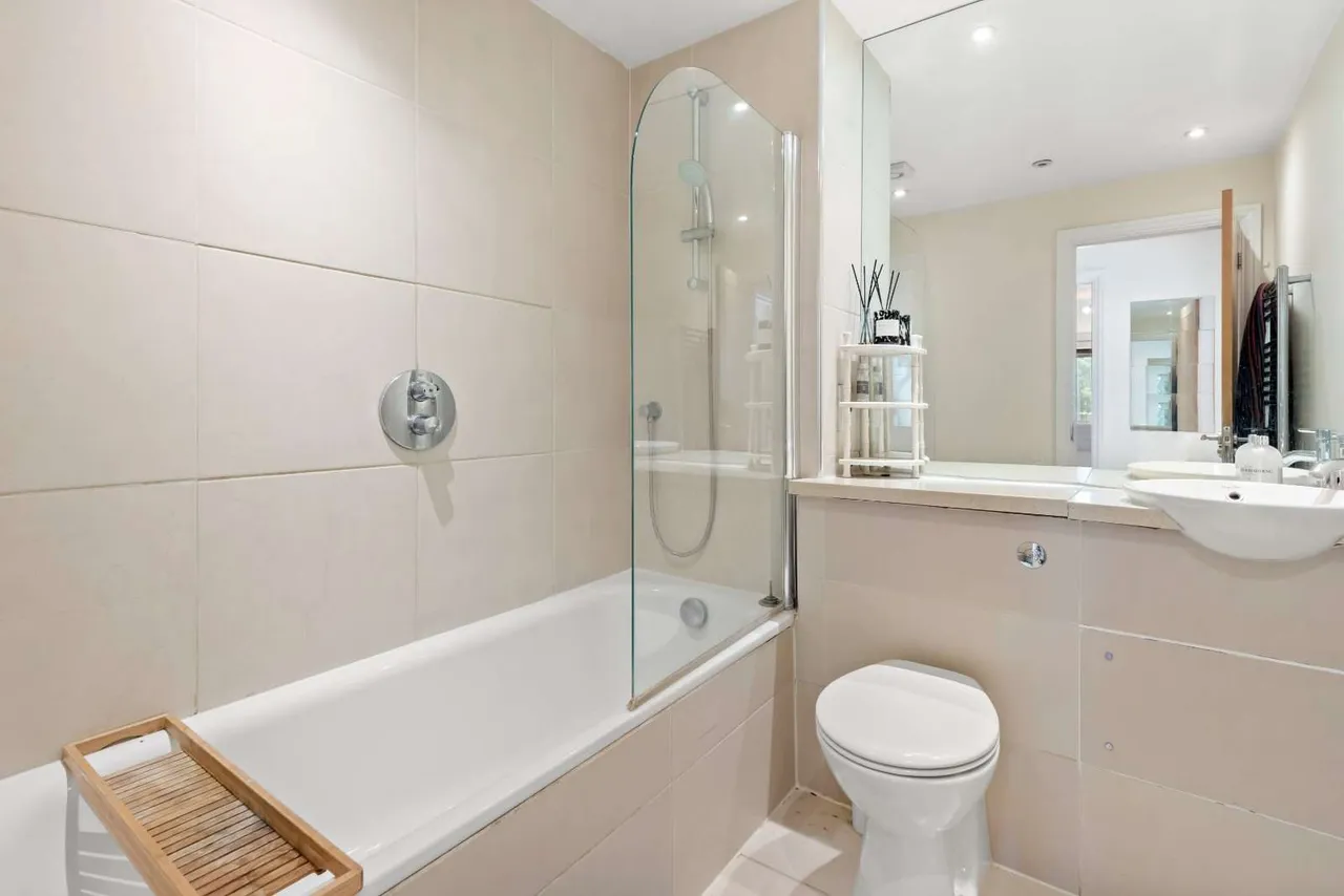 Clapham Park Road, London, SW4 7DE, photo 10