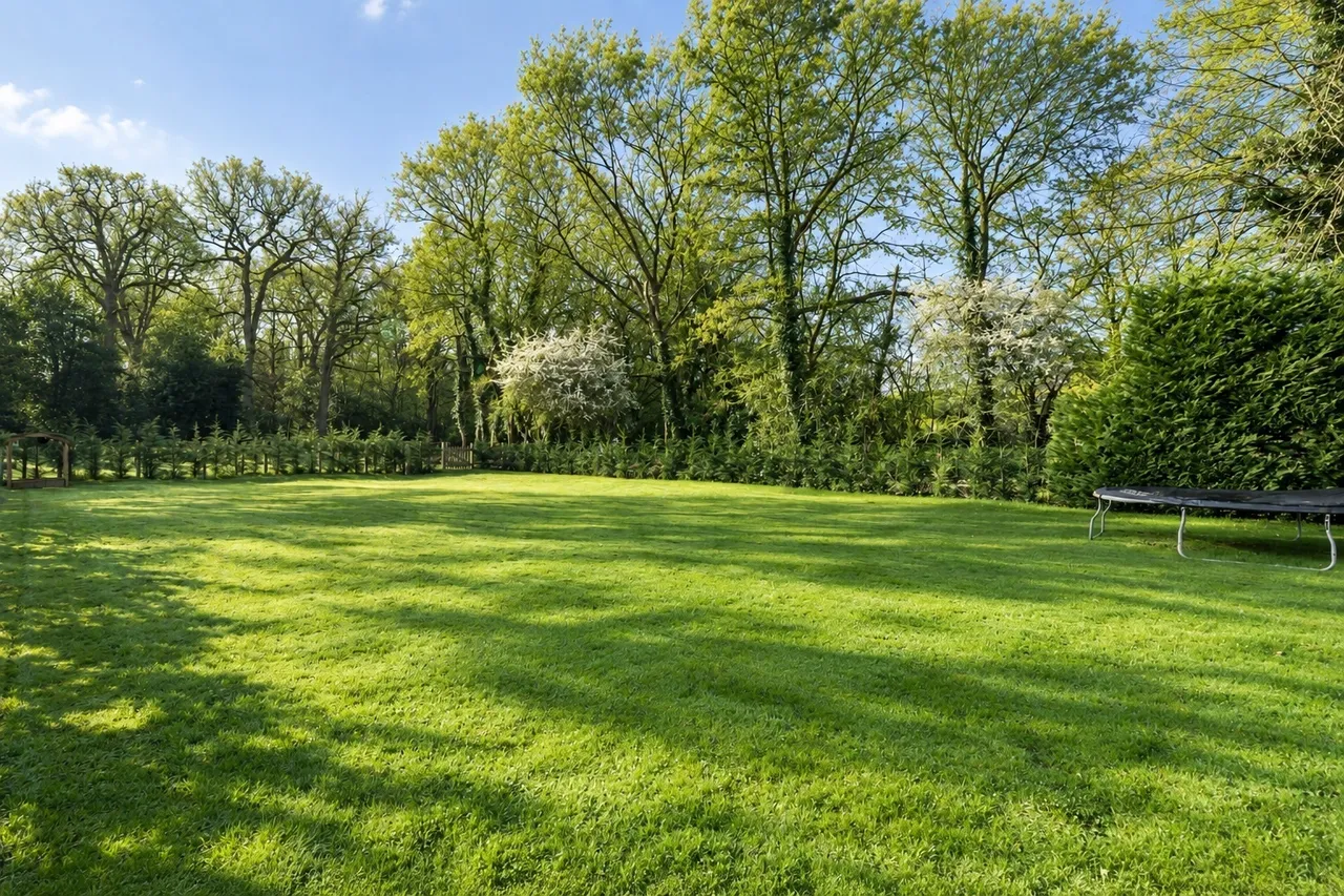 Warbrook Lane, Eversley, RG27, photo 12