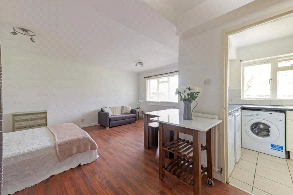 Battersea Church Road, London, SW11, photo 5