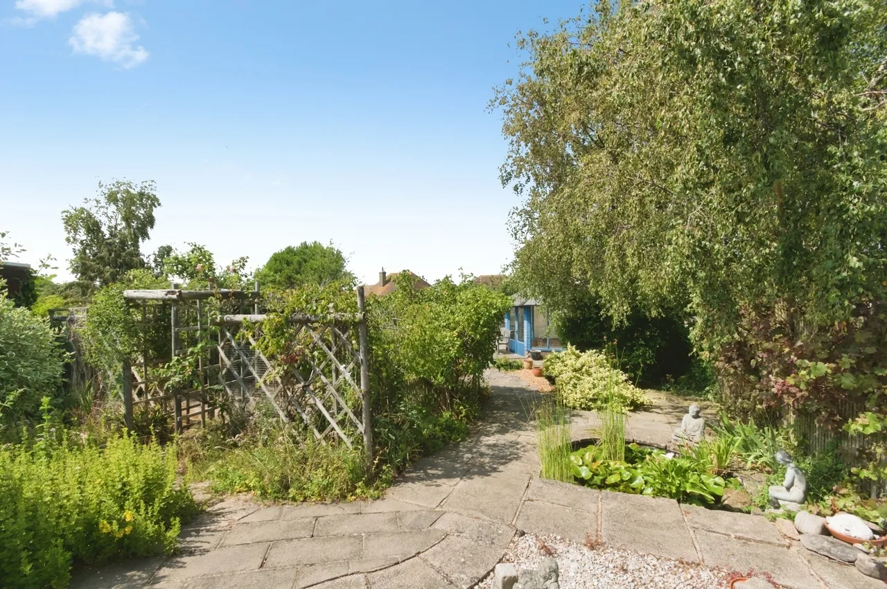 Meadows Road, Eastbourne, BN22, photo 5