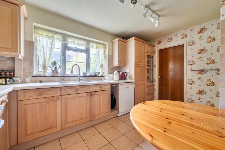 The Binghams, Maidenhead, SL6, photo 3