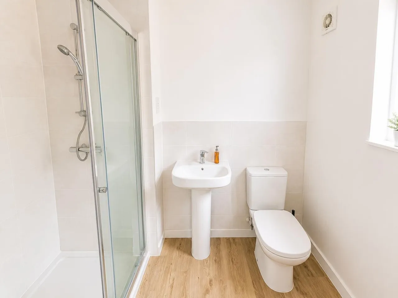 Priestley Drive, MK4, photo 11
