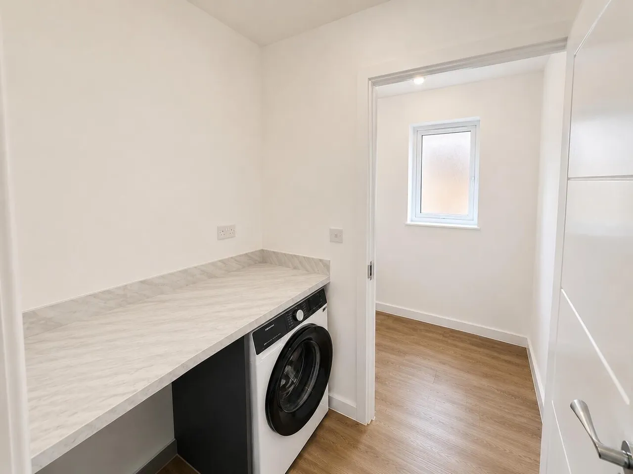 Priestley Drive, MK4, photo 6