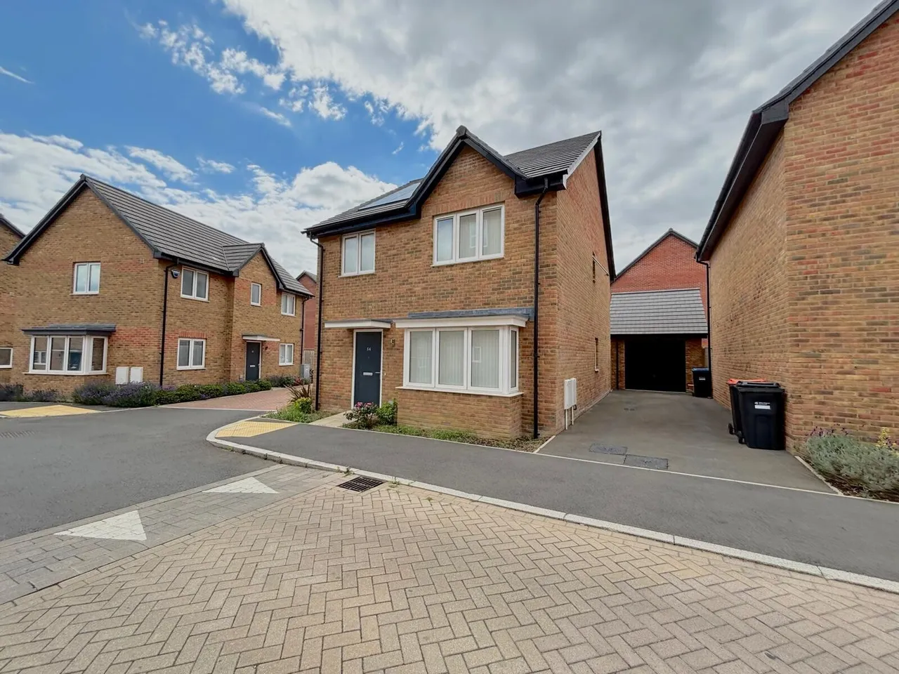 4 bed house to rent, Priestley Drive, MK4