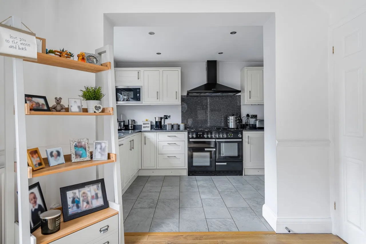 Stock Field Close, Hazlemere, HP15, photo 18