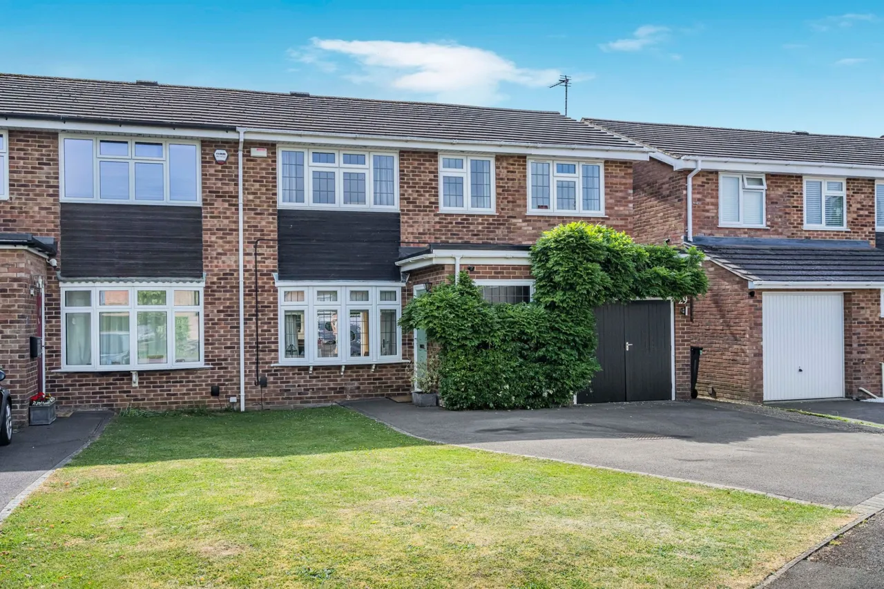 4 bed house for sale, Stock Field Close, Hazlemere, HP15