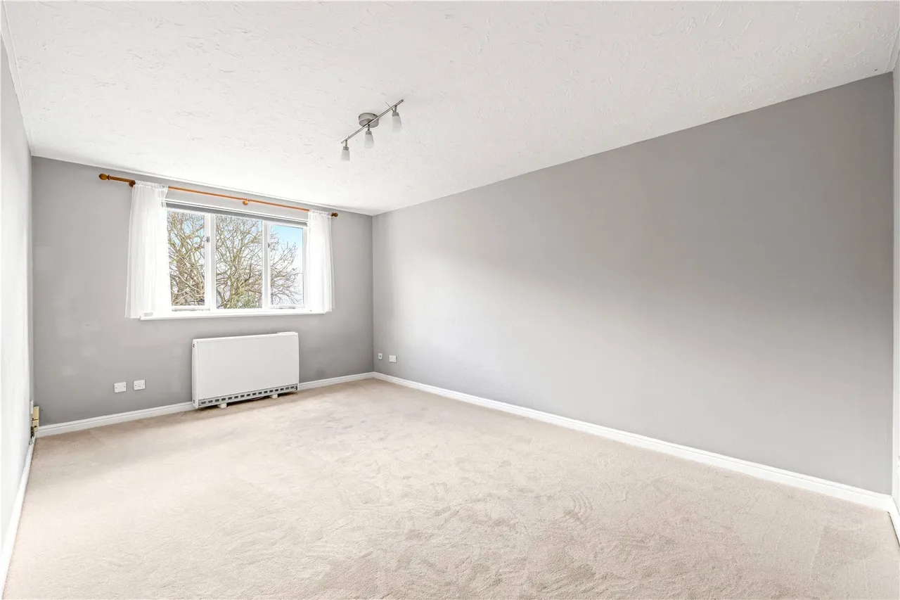 Varsity Drive, Twickenham, TW1 1AL, photo 6