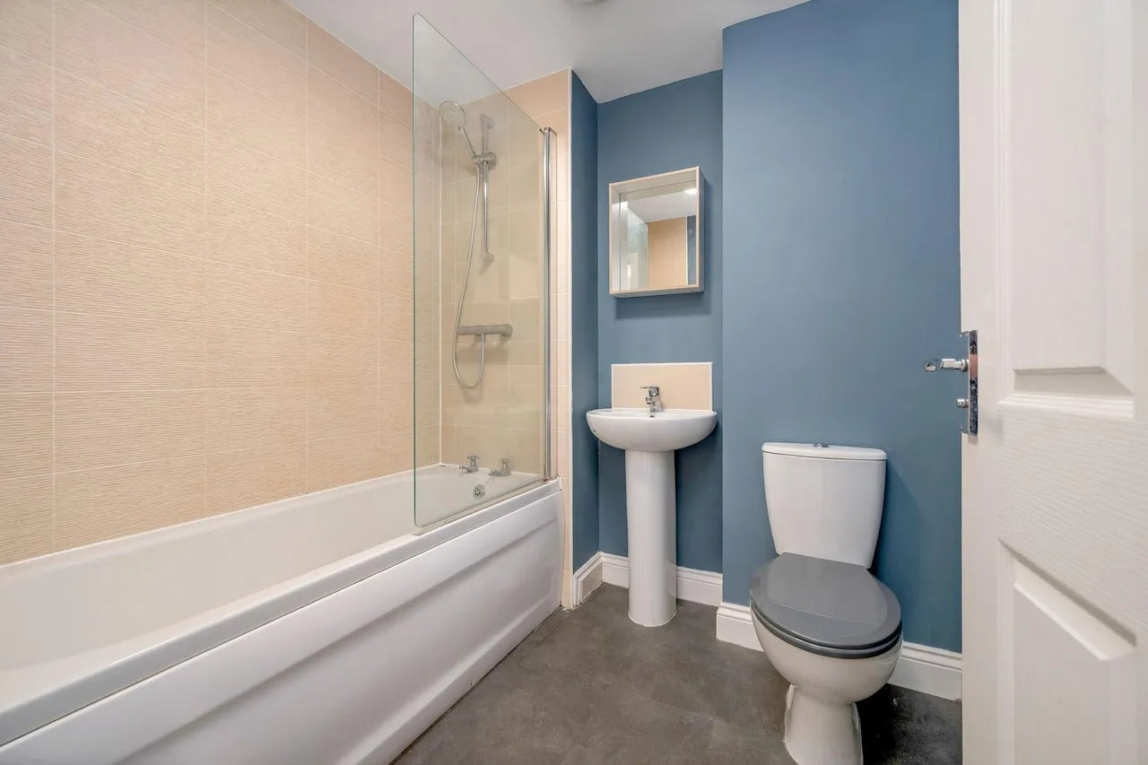 Groves Crescent, Stamford, PE9, photo 12