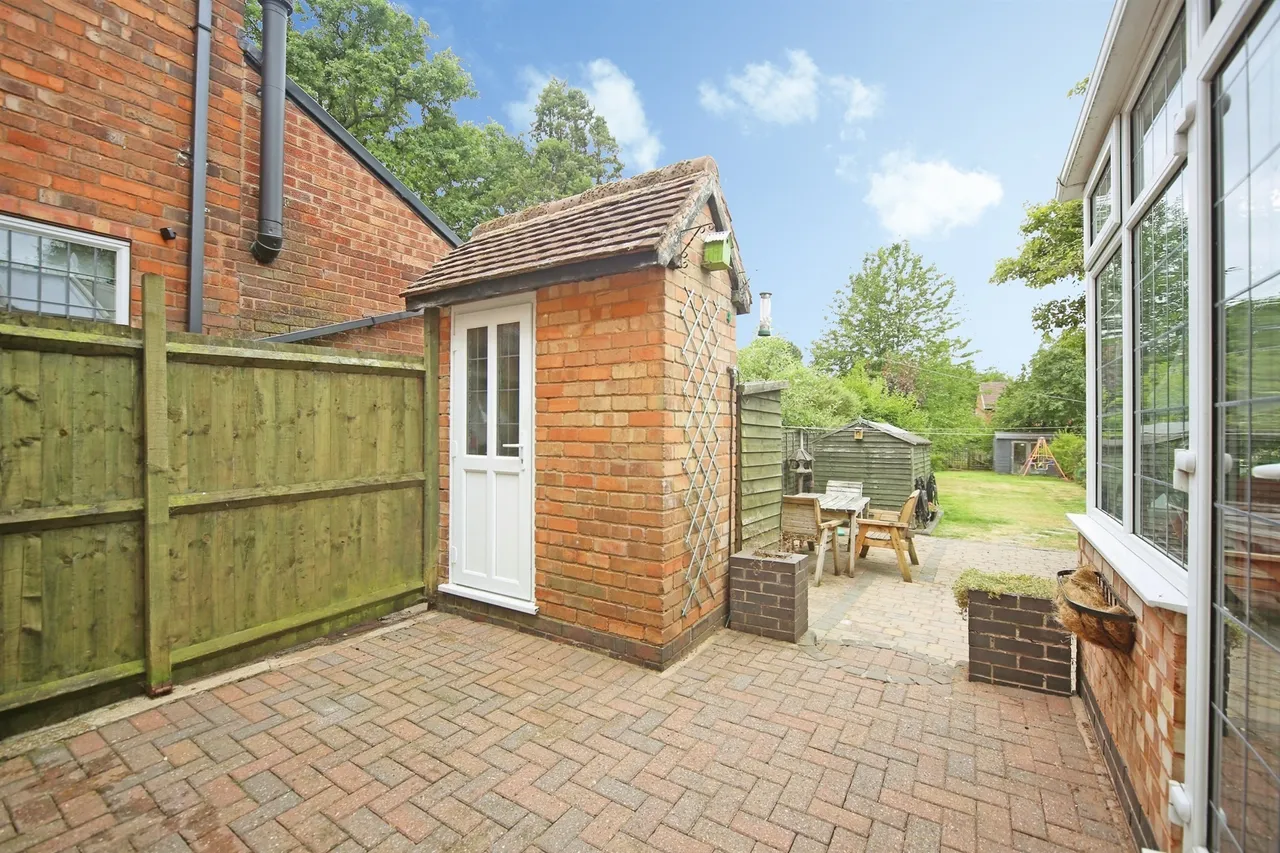 Kineton Green Road, Solihull, B92, photo 21