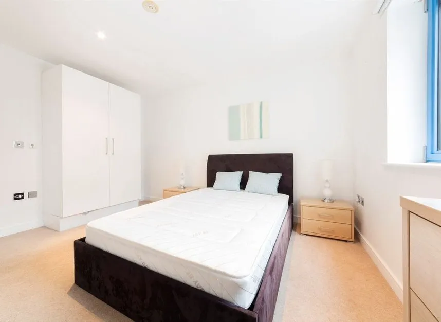 Westgate Apartments, Western Gateway, E16, photo 5