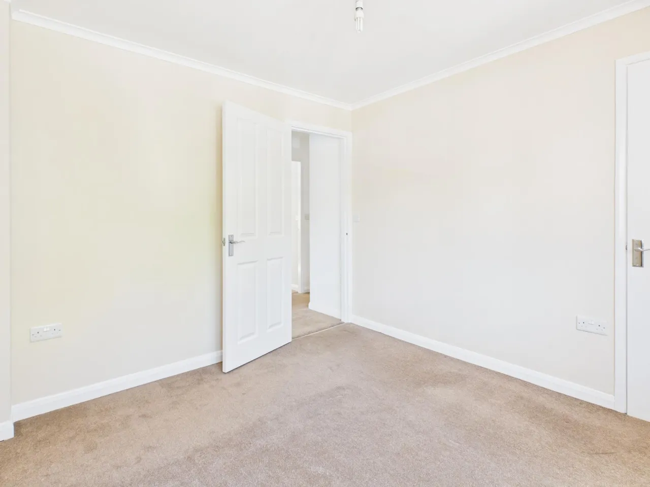 Whitaker Gardens, Derby, DE23, photo 23