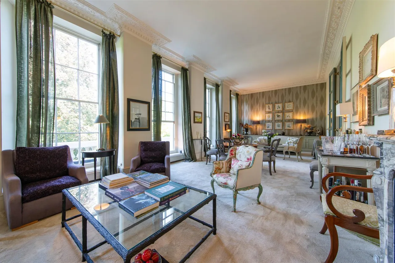3 bed flat for sale — York Terrace West, Regent's Park, London, NW1 4QA