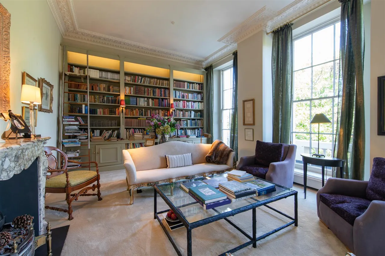 York Terrace West, Regent's Park, London, NW1 4QA, photo 3
