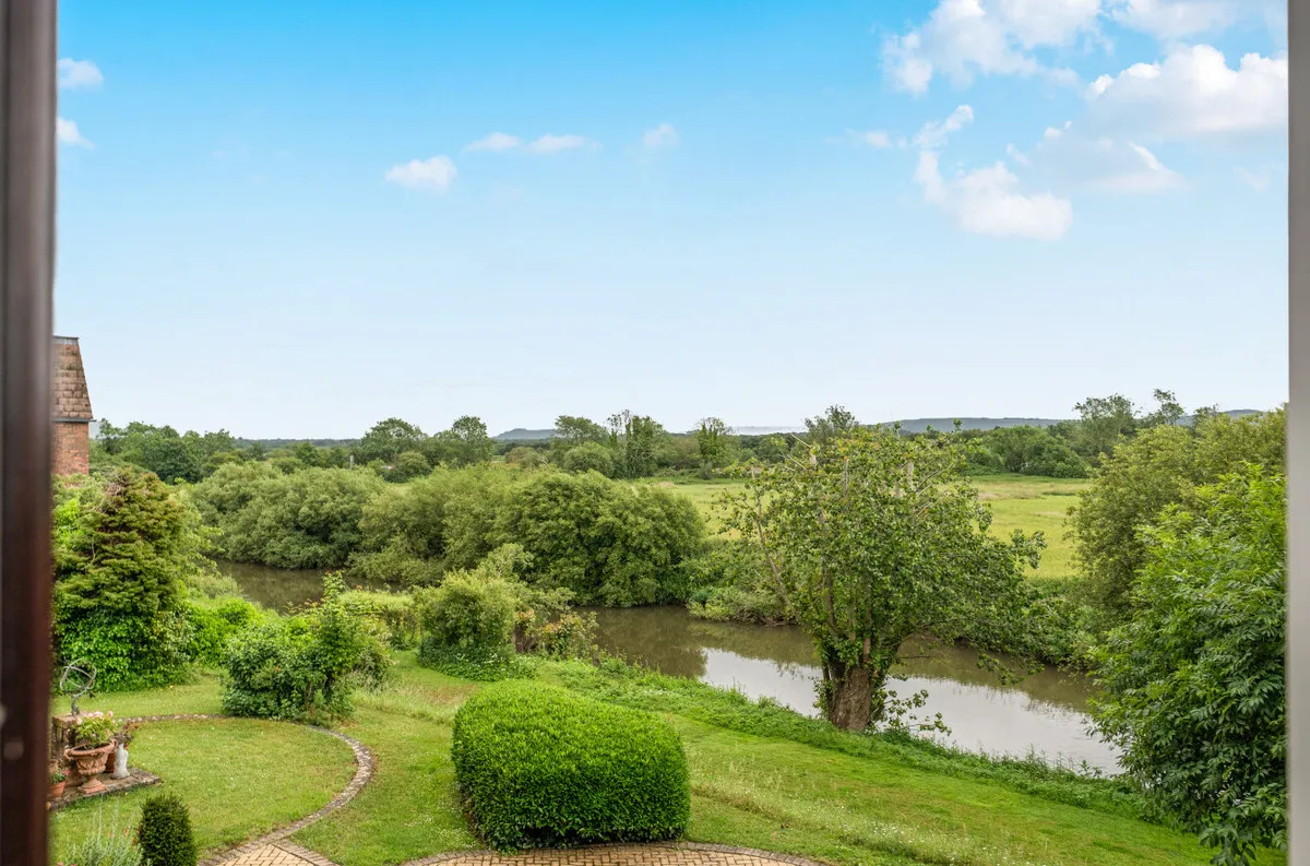 Pulborough, RH20 1RG, photo 5