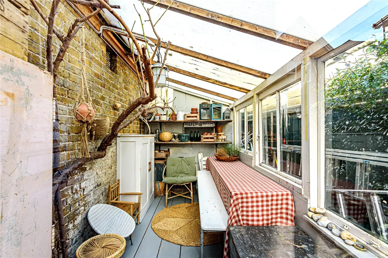 Station Road, Hampton, TW12 2AX, photo 15