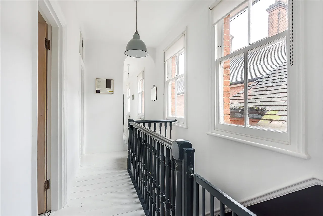 Station Road, Hampton, TW12 2AX, photo 5