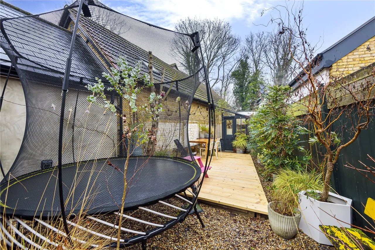 Station Road, Hampton, TW12 2AX, photo 12