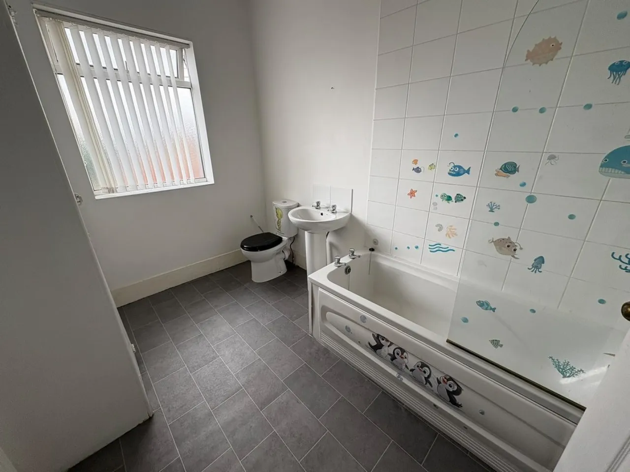 585 Wigan Road, photo 9
