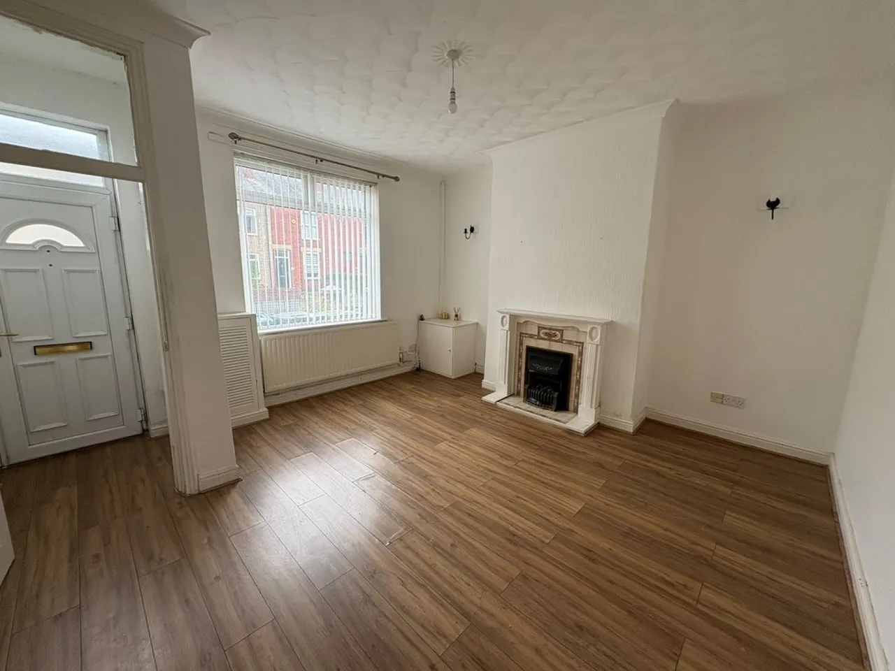 585 Wigan Road, photo 2