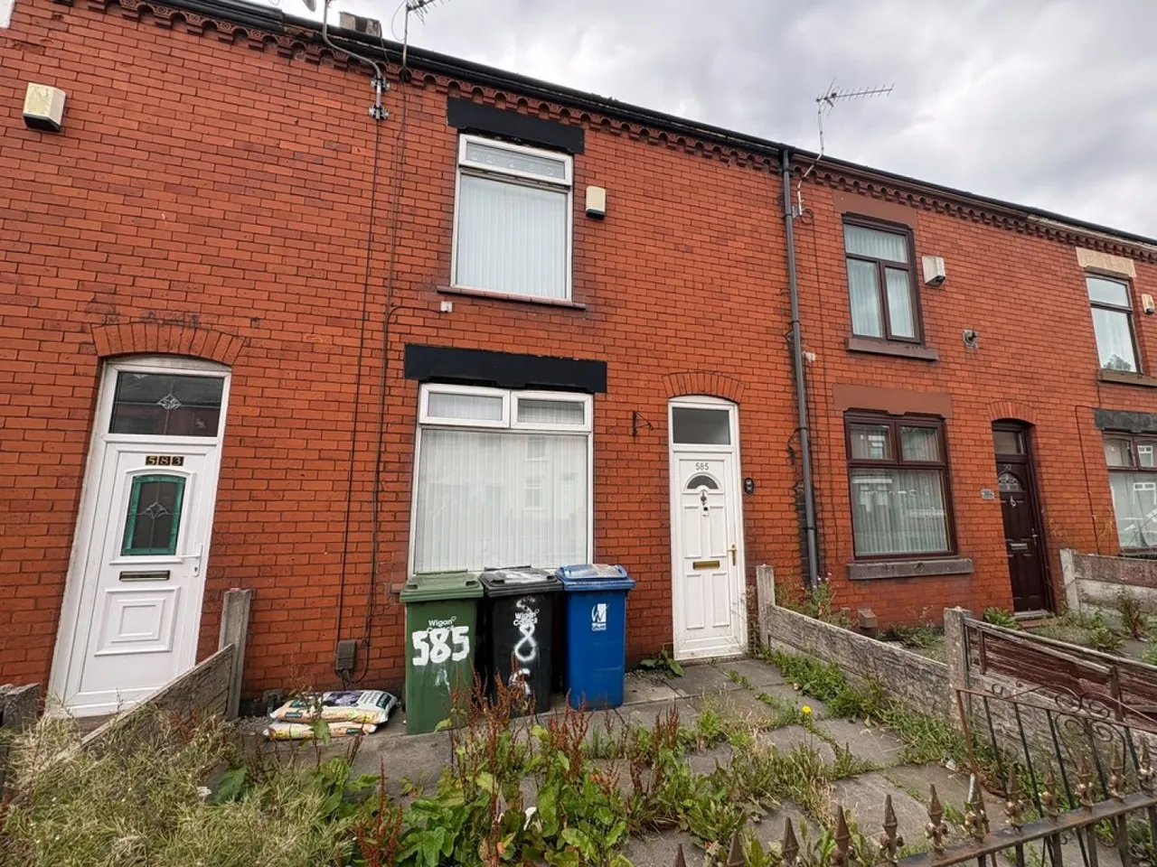 2 bed house for sale — 585 Wigan Road