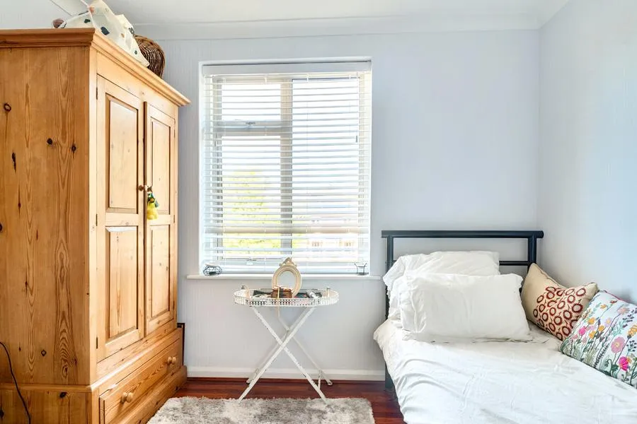 Manor Lane, Sunbury-On-Thames, TW16, photo 14
