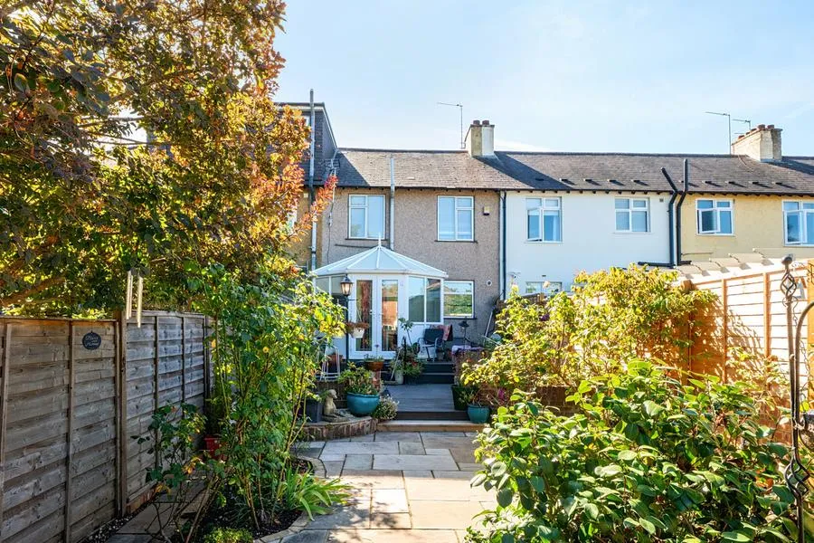 Manor Lane, Sunbury-On-Thames, TW16, photo 17