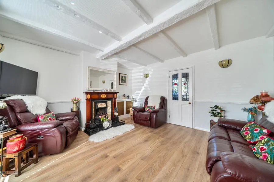 Manor Lane, Sunbury-On-Thames, TW16, photo 7