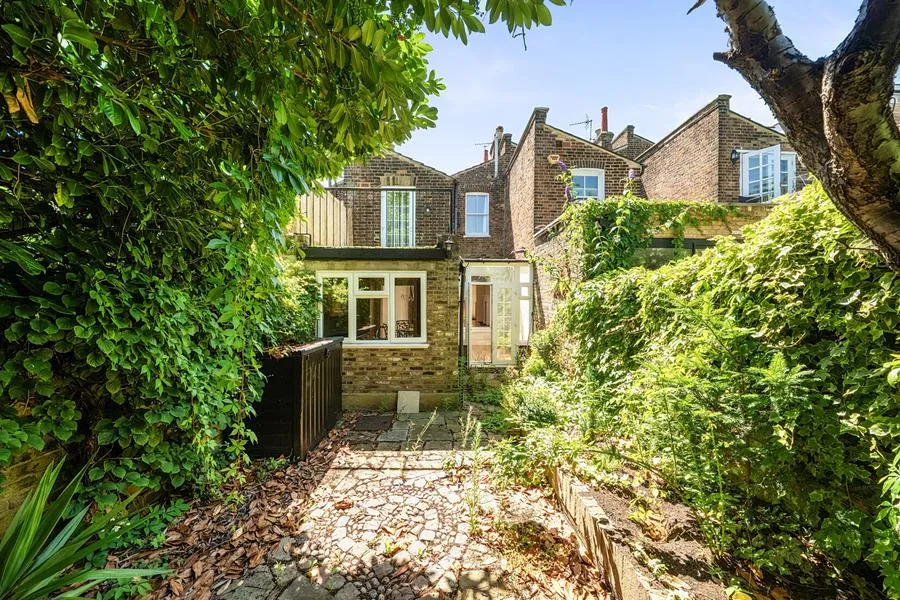 Back Lane, London, NW3, photo 15