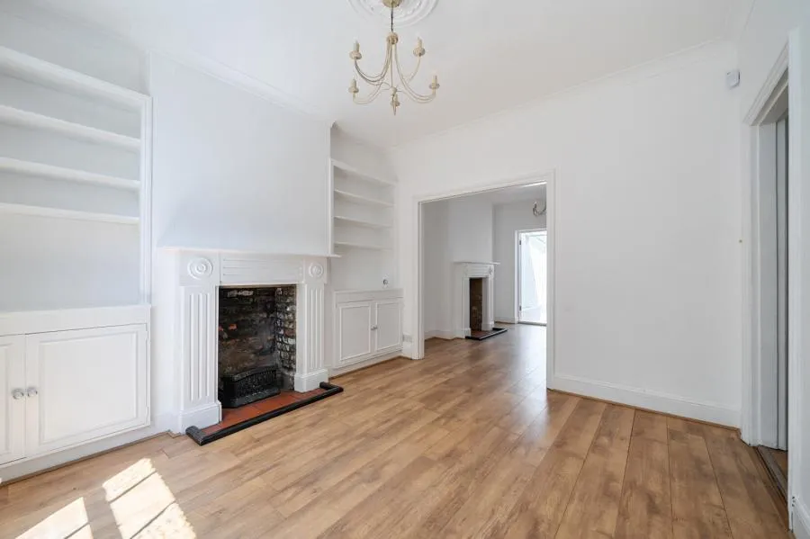 3 bed house for sale, Back Lane, London, NW3