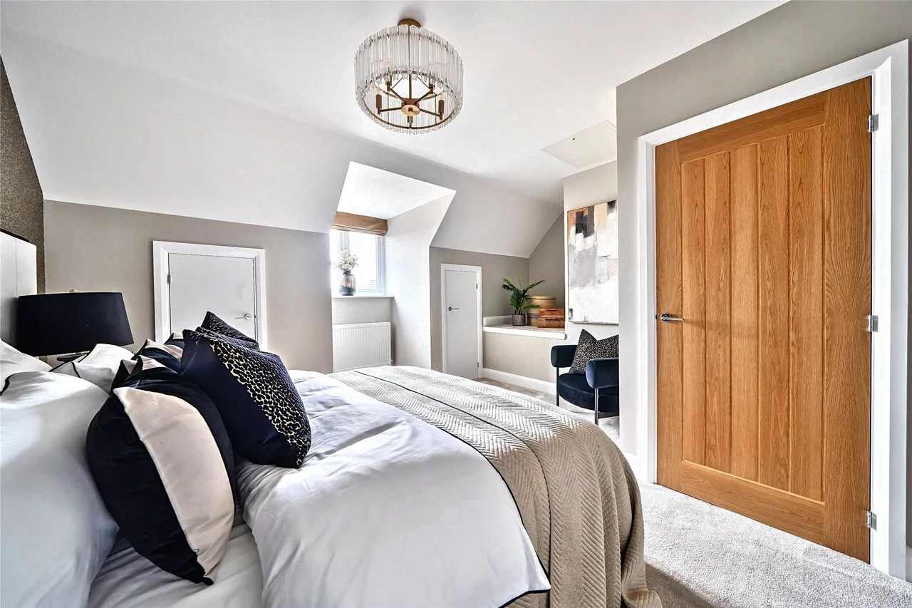 26 Priors View, Priory Meadows, Gloucestershire, Hempsted, GL2 5GY, photo 4