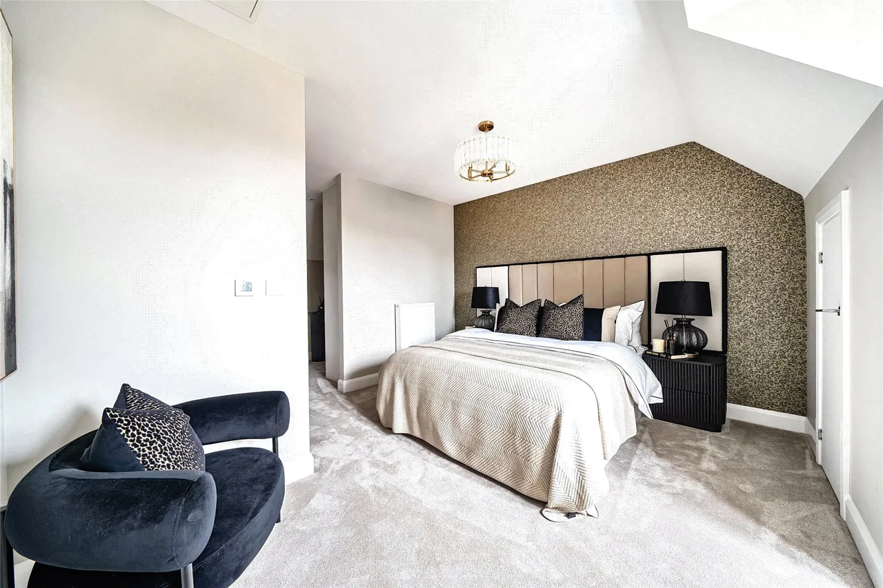 26 Priors View, Priory Meadows, Gloucestershire, Hempsted, GL2 5GY, photo 2