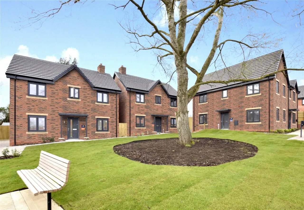 26 Priors View, Priory Meadows, Gloucestershire, Hempsted, GL2 5GY, photo 12