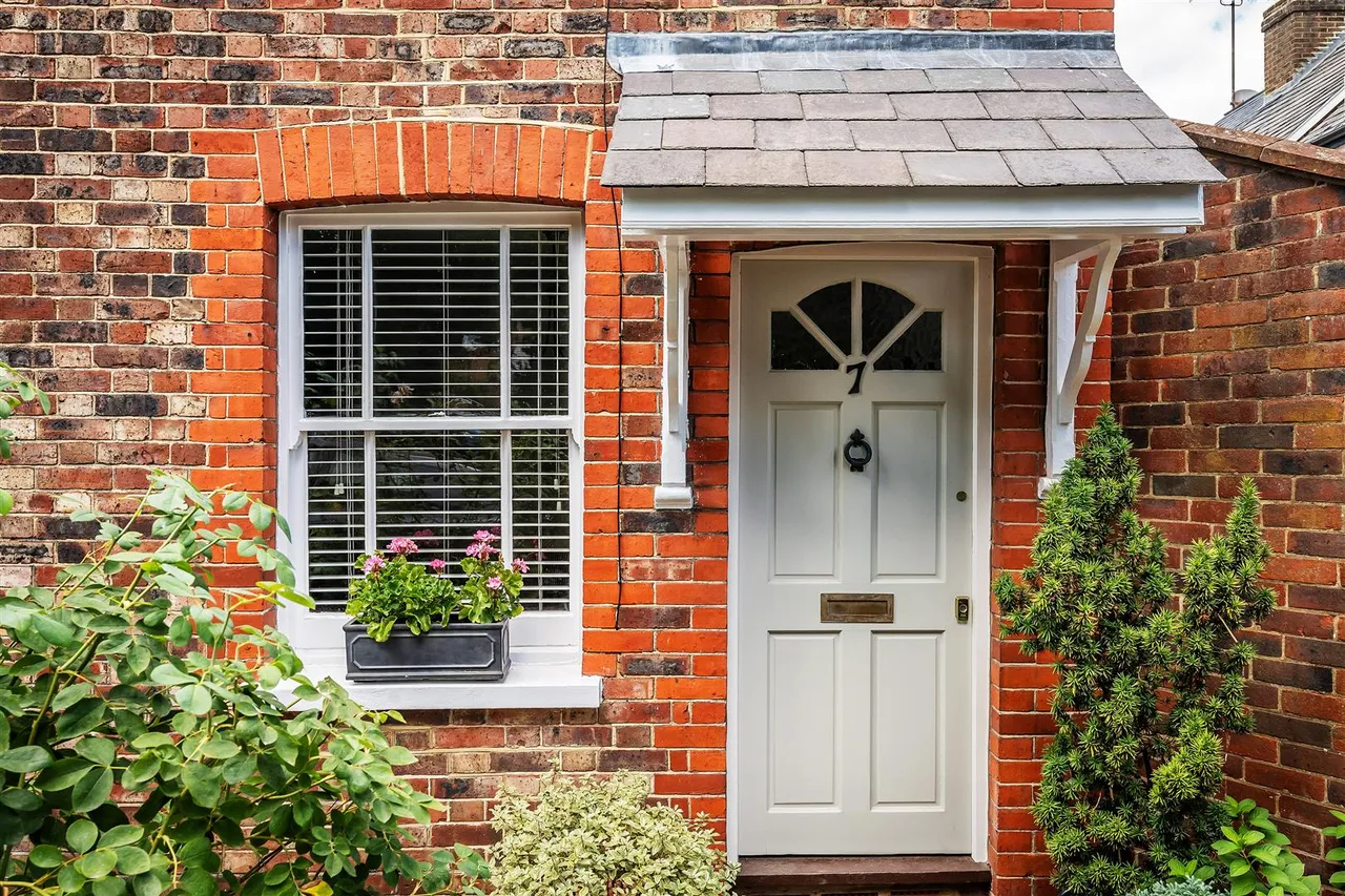 Dene Street Gardens, Dorking, RH4, photo 16