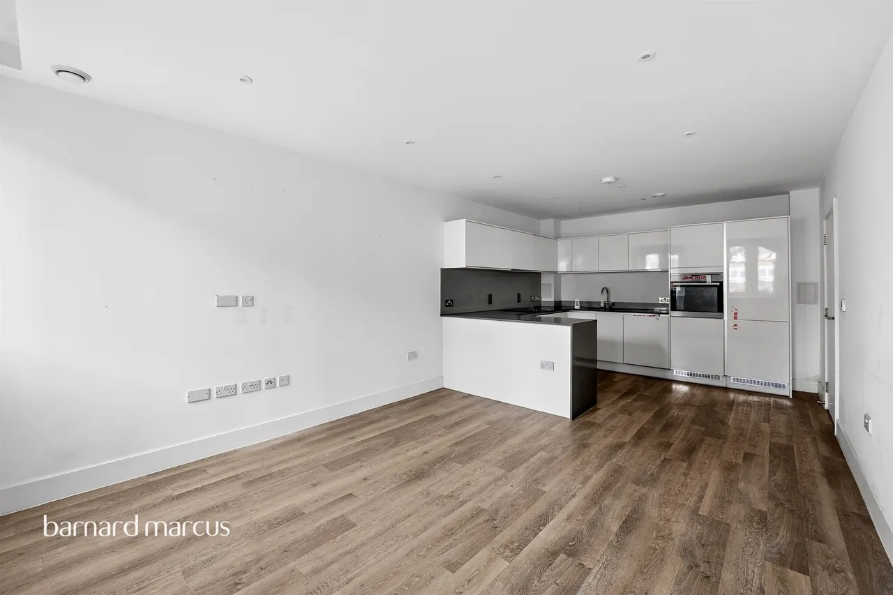 Hyde Lane, London, SW11, photo 5