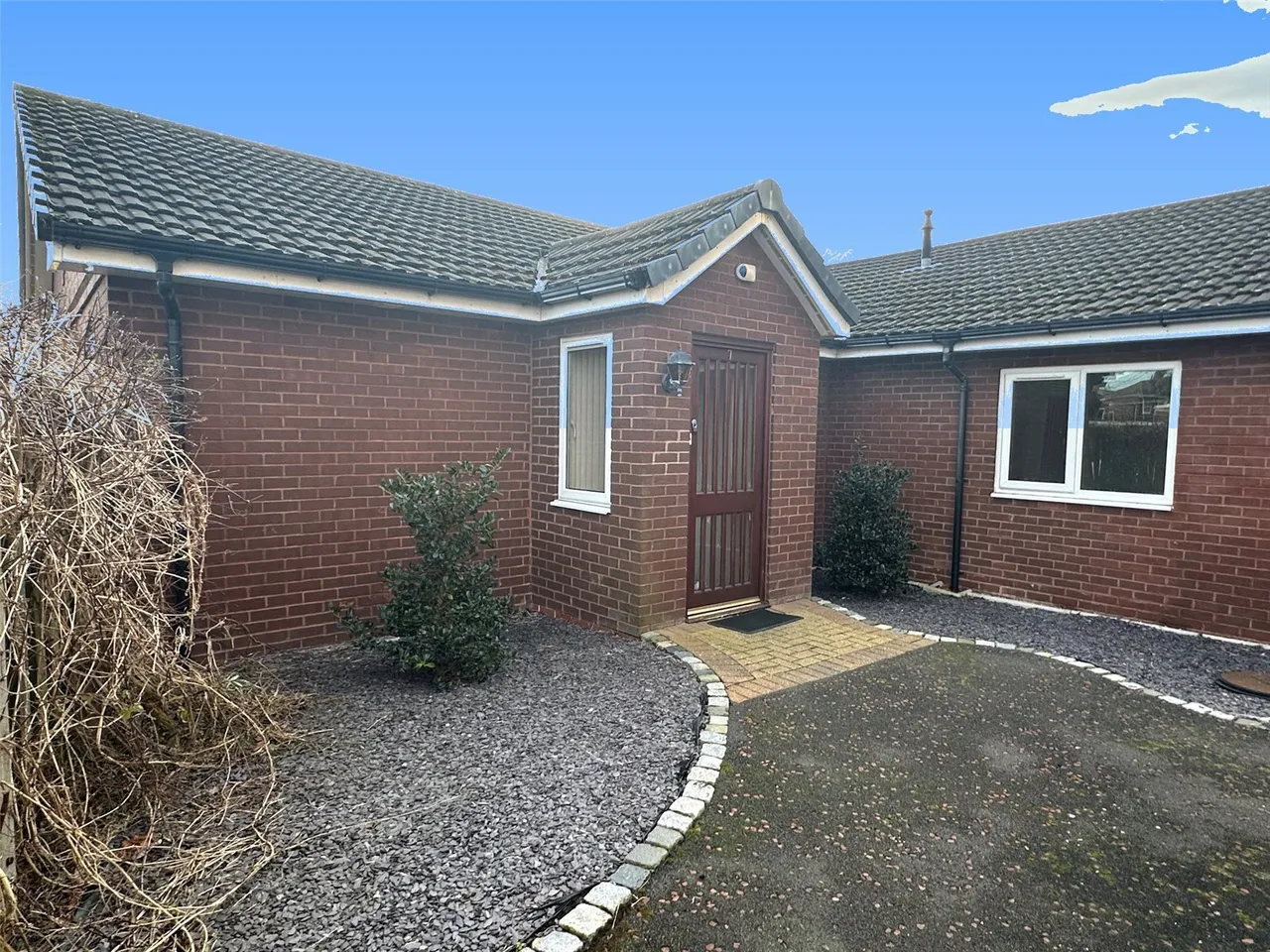 Crow Wood Lane, Widnes, WA8, photo 7