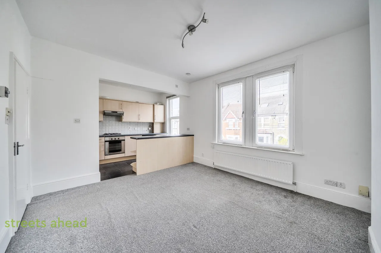 1 bed flat for sale, Farquharson Road, Croydon, CR0