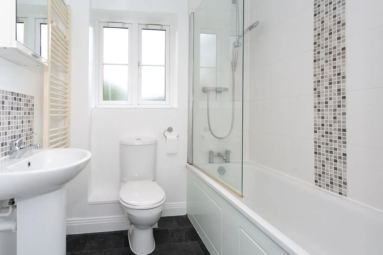 Flat, 3 Hollingsworth Mews, Watford, photo 10
