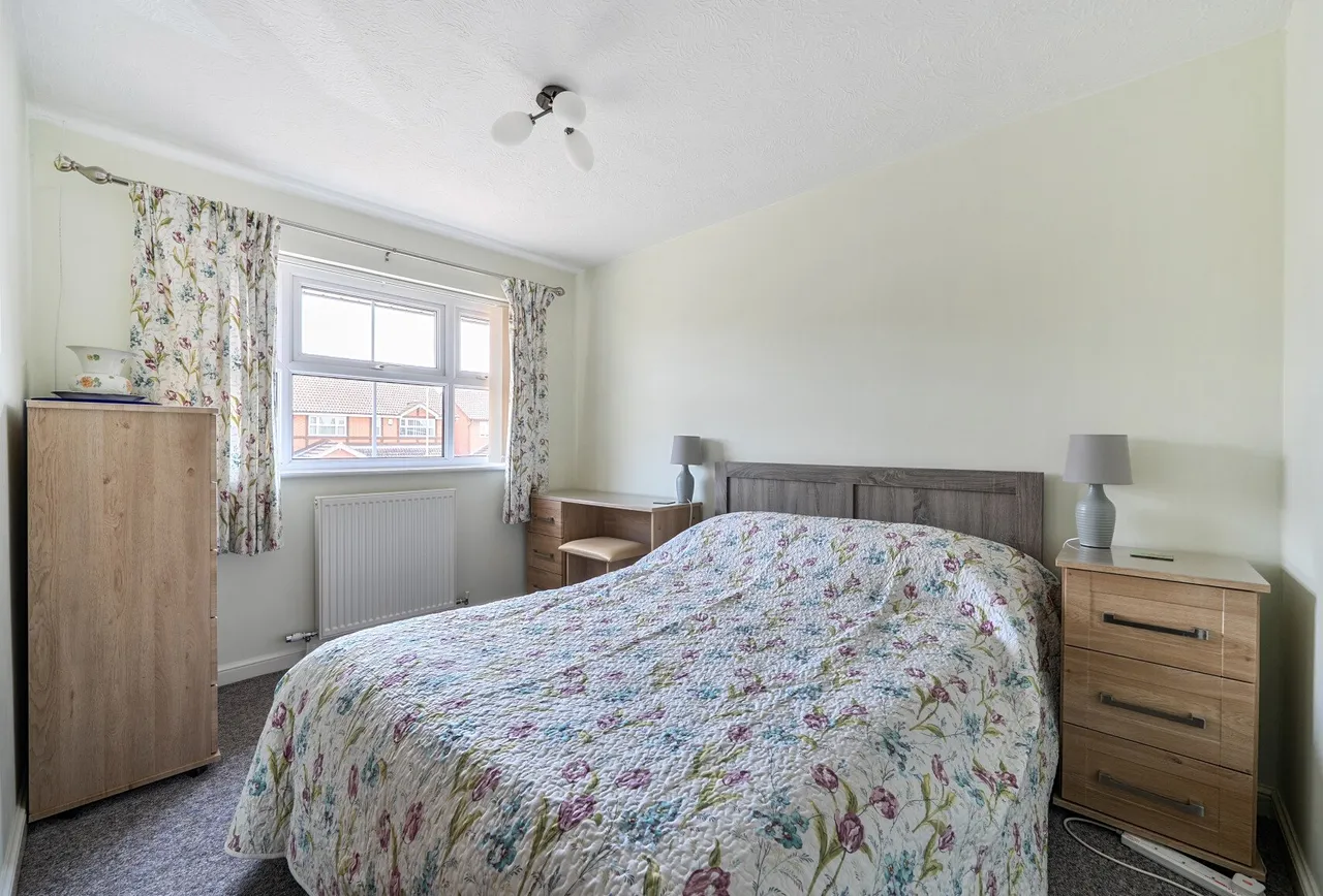 Meadow Lane, Gloucestershire, Up Hatherley, GL51 3NP, photo 10