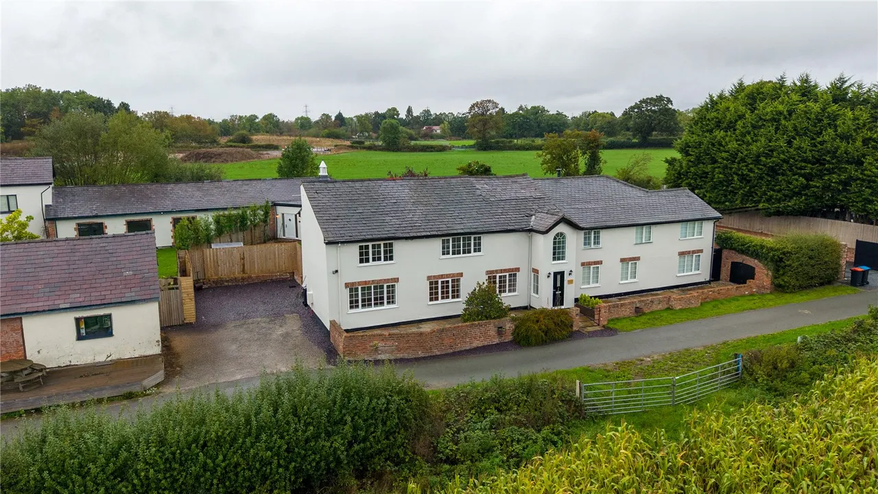 Hallsgreen Lane, Wimbolds Trafford, CH2, photo 30