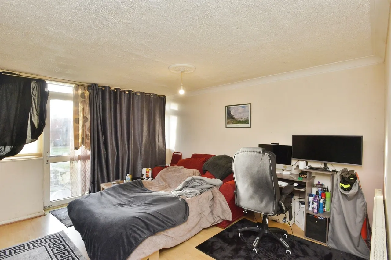 Garry Close, Bletchley, Milton Keynes, photo 10
