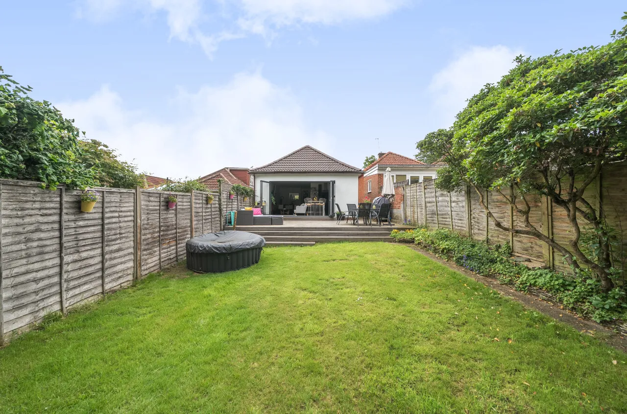 Woodmill Lane, Bitterne Park, SO18, photo 10